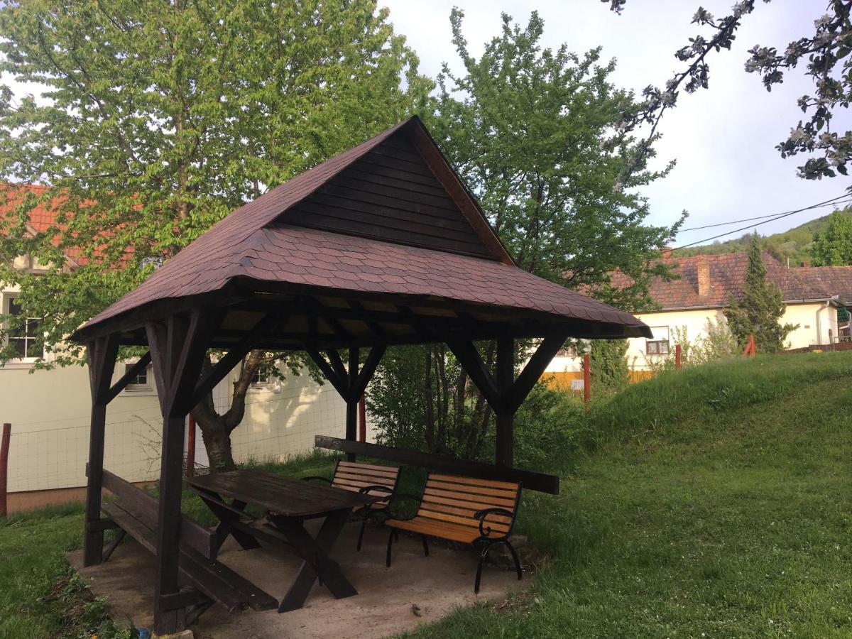 Matrai Vandor Apartmanok Matraalmas Exterior foto